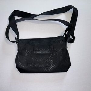 Tommy Hilfiger Crossbody Bag